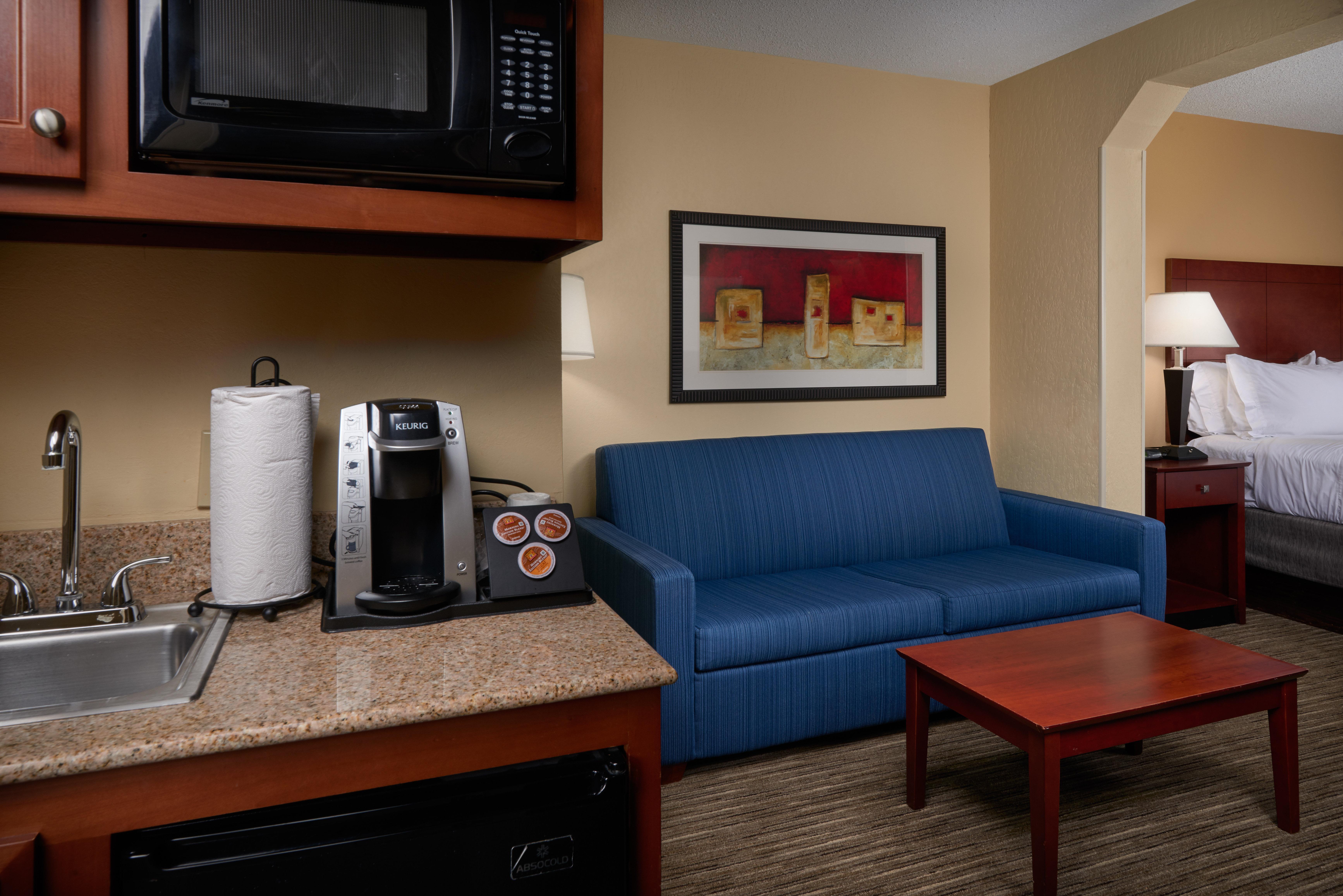 Holiday Inn Express Hotel & Suites Anniston/Oxford By Ihg Exterior photo