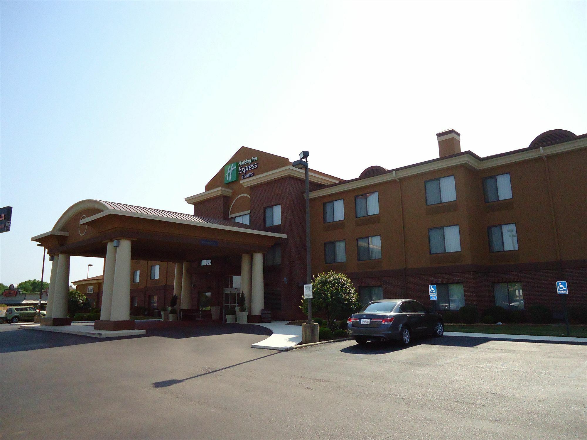 Holiday Inn Express Hotel & Suites Anniston/Oxford By Ihg Exterior photo